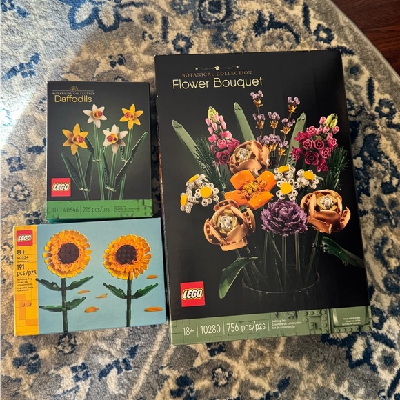 Lego Flower Bouquet 10280 Sunflowers 40524 and Daffodils 40646 Lot - Picture 1 of 8